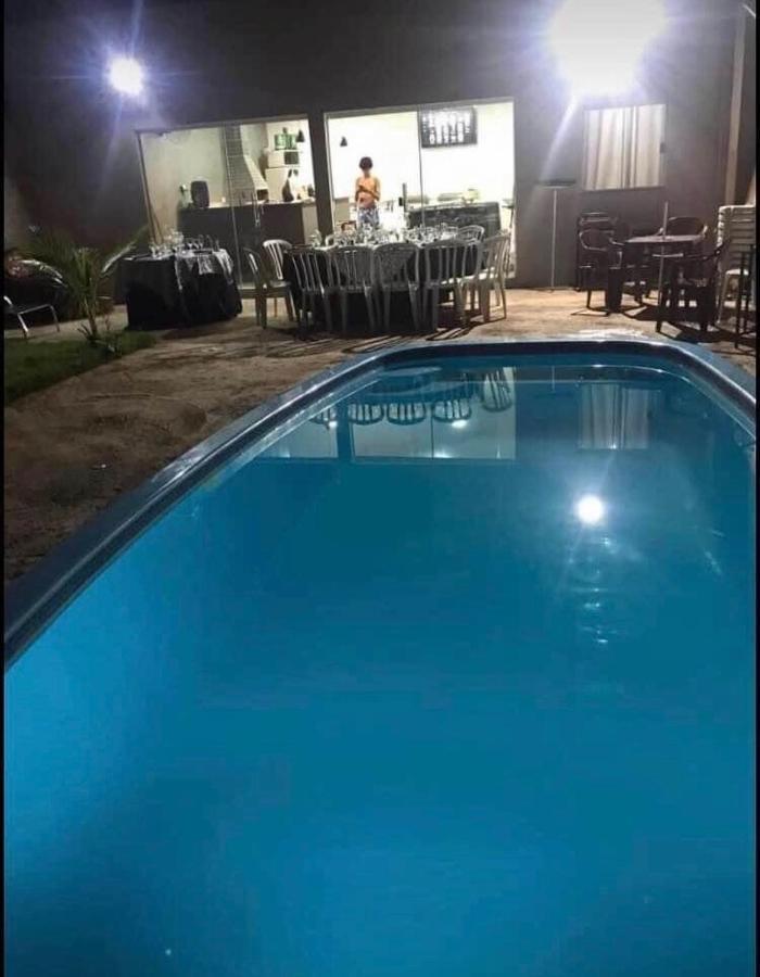 Area De Lazer Simoes Hotel Assis Luaran gambar
